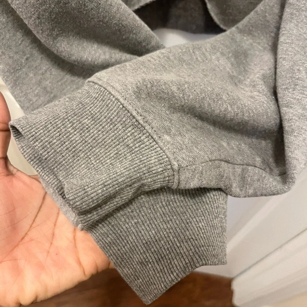 EUC Wild Fable Cropped Crewneck Sweatshirt in Heathered Gray - Sz Large - Picture 6 of 11